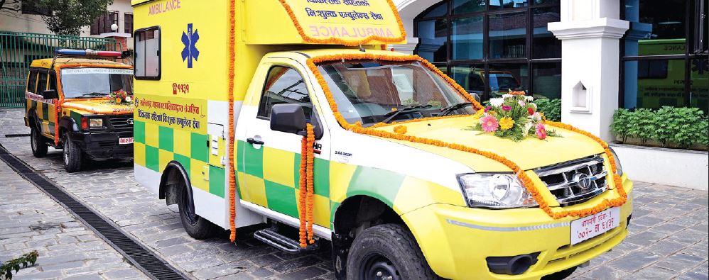 अब फोन गरेको १५ मिनेटमै चिकित्सकसहितको एम्बुलेन्स घरमै
